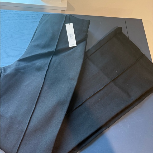 Banana Republic Flare Anywhere Ponte Pant (Medium) NWT - Picture 1 of 6